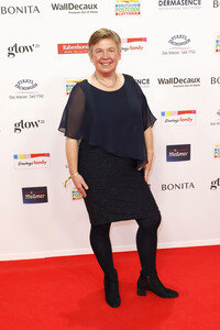 Goldene Bild der Frau 2025 in Hamburg