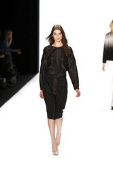 Hien Le Fashion Show, Berlin Fashion Week Autumn-Winter 2014