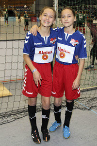 Benefiz-Fußballspiel 'Kicken mit Herz' 2017 in Hamburg