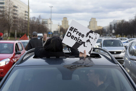 Demonstration für die Freilassung von Deniz Yücel in Berlin