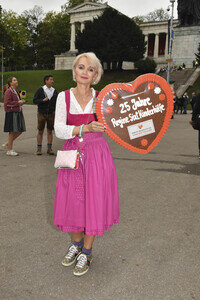 Regines Damenwiesn beim Oktoberfest 2025 in München