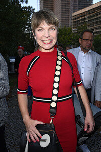 Theaterpremiere 'Der eingebildet Kranke' und 90. Geburtstag von Dieter Hallervorden in Berlin