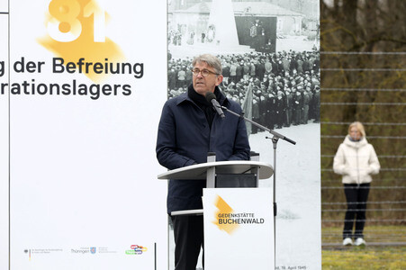 Kranzniederlegung zum 81. Jahrestag der Befreiung des Konzentrationslagers Buchenwald in Weimar