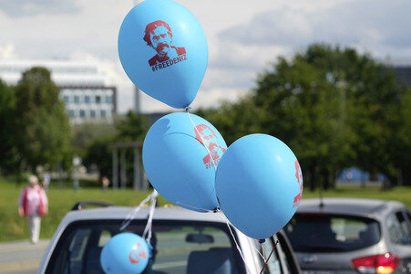 Demonstration für die Freilassung von Deniz Yücel in Berlin