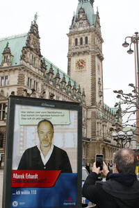 Plakatkampagne der Polizei mit Marek Erhardt in Hamburg