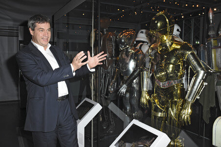 Markus Söder besucht 'Star Wars Identities' in München