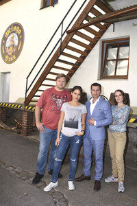 Settermin zum TV-Film 'Bierleichen. Ein Paschakrimi' in Haimhausen