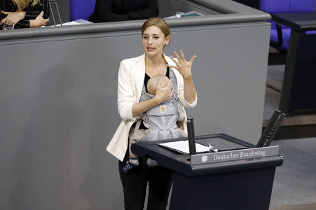 26. Sitzung des Deutschen Bundestages in Berlin