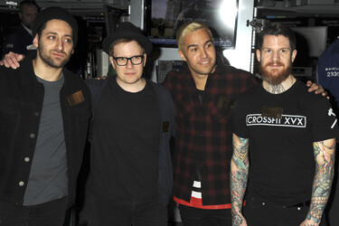 Fall Out Boy Ring läuten die NYSE Schlussglockell, New York
