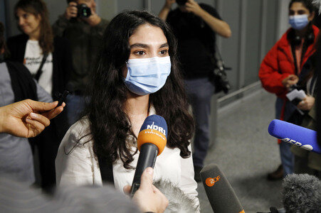 Ankunft eines Charterfluges mit afghanischen Ortskräften in Hannover