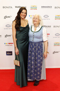 Goldene Bild der Frau 2025 in Hamburg