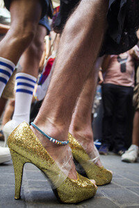 Heeled Shoes Wettlauf auf der Madrid Gay Pride 2018