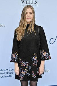 Rape Treatment Center and Stuart House Brunch mit dem Cast von 'The Pitt' in Los Angeles