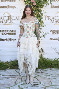 Filmpremiere 'Practical Magic 2 - Zauberhafte Schwestern' in Los Angeles