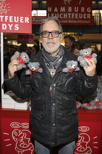 22. Charity Teddybären Verkauf in Hamburg