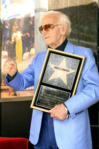 Charles Aznavour erhält einen Stern auf dem Hollywood Walk of Fame in Los Angeles