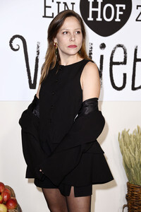 Serienpremiere 'Ein Hof zum Verlieben' in Berlin