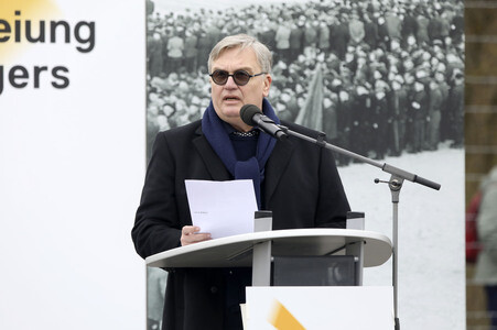 Kranzniederlegung zum 81. Jahrestag der Befreiung des Konzentrationslagers Buchenwald in Weimar