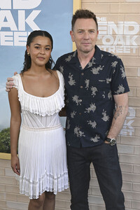 Filmpremiere 'The End of Oak Street' in Burbank