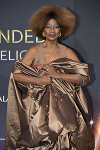 Weltpremiere der 'Blinded by Delight' Grand Show 2025 in Berlin