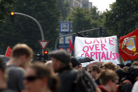 '#BlockG20 – colour the red zone!' Demonstration in Hamburg