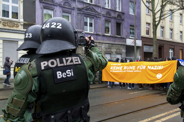 Gedenkkundgebung für Punker Thomas 'Schmuddel' Schulz, Dortmund
