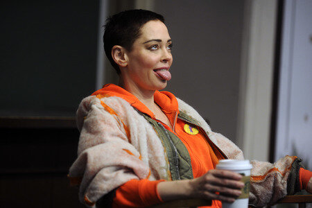 Buchsignierstunde mit Rose McGowan Book in New York