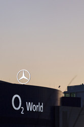 O2 World wird im Juli Mercedes-Benz Arena