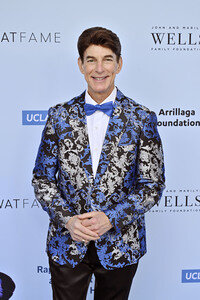 Rape Treatment Center and Stuart House Brunch mit dem Cast von 'The Pitt' in Los Angeles