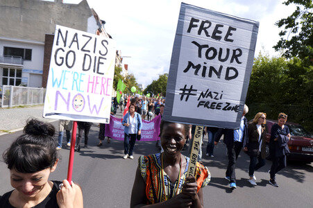 Protest gegen Nazi-Aufmarsch in Berlin