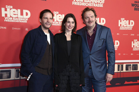 Filmpremiere 'Der Held vom Bahnhof Friedrichstraße' in Berlin