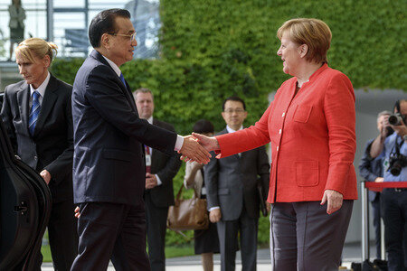 Angela Merkel empfängt Li Keqiang in Berlin