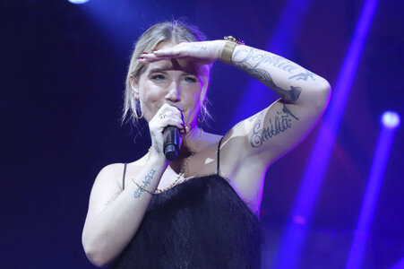 Schlagerwahn auf der Reeperbahn in Hamburg