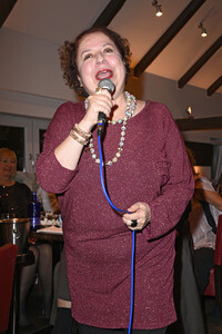 Weihnachts-Soirée mit Julian F. M. Stoeckel in Burg