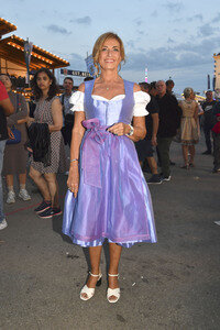 Almauftrieb beim Oktoberfest 2025 in München