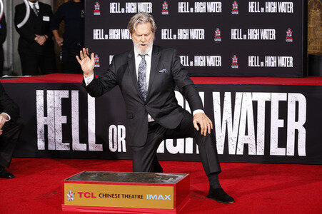 Hand and Footprint Ceremony mit Jeff Bridges in Los Angeles
