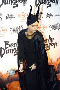 Halloween Party by Natascha Ochsenknecht im Berlin Dungeon