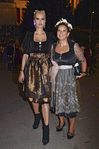 Almauftrieb beim Oktoberfest 2025 in München