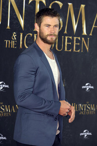 Photocall zu 'The Huntsman & the Ice Queen' in Hamburg