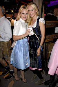 In Käfers Wiesn-Schänke auf dem Oktoberfest 2018 in München