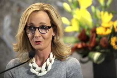 J.K. Rowling beleuchtet das Empire State Building, New York