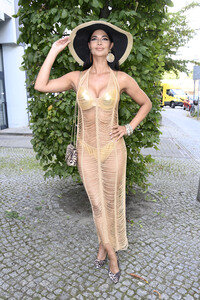 Präsentation von Carpetlounge Berlin & Julian F. M. Stoeckel in Berlin