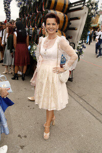 Regines Damenwiesn beim Oktoberfest 2025 in München