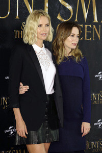 Photocall zu 'The Huntsman & the Ice Queen' in Hamburg