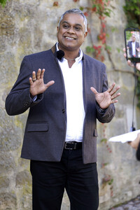 Interview mit Weihbischof Joshy Pottackal in Fulda