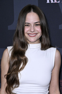 Filmpremiere 'Corporate Retreat' in Burbank