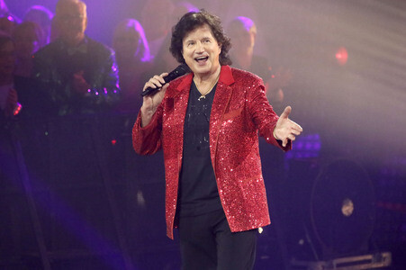 TV-Show 'Silvester-Schlagerbooom 2026 live - Die Wunderlichtershow!' in München