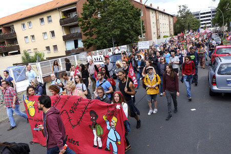 Protest gegen Nazi-Aufmarsch in Berlin