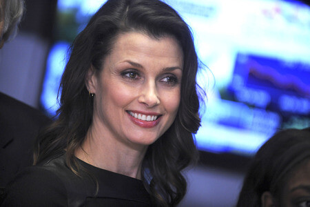 Bridget Moynahan äutet die NYSE Closing Bell in New York