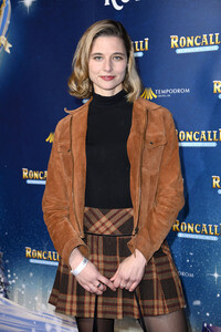 Premiere des 21. Original Roncalli Weihnachtscircus 2025 in Berlin